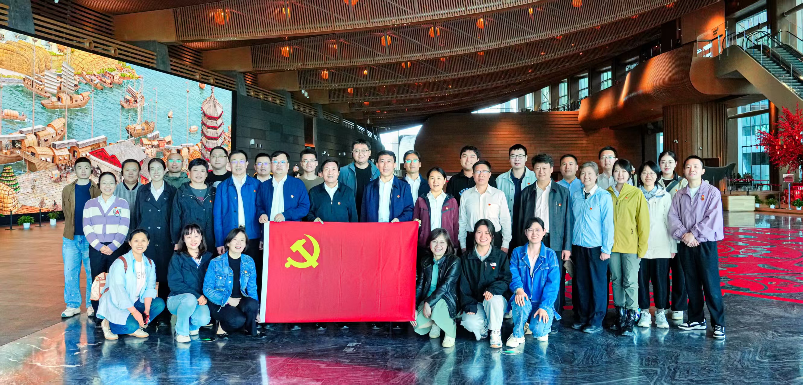 “踐行八項規(guī)定精神 共筑口岸檢疫防線”聯(lián)合主題黨日活動